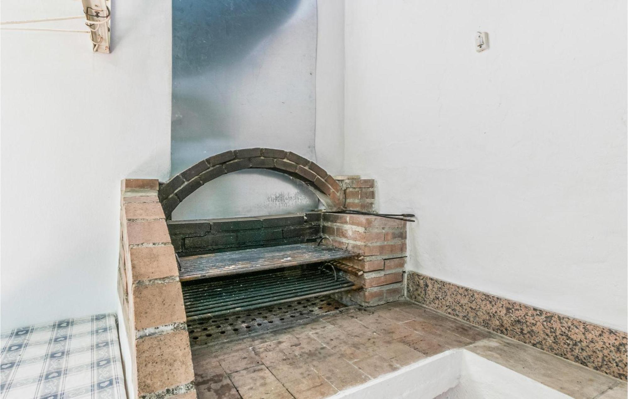 3 Bedroom Beautiful Home In Fuente Tojar 外观 照片